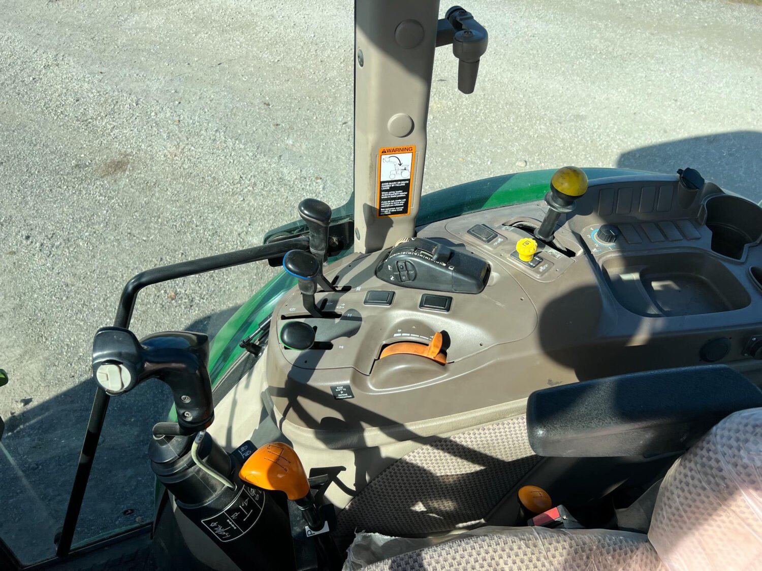 2014 John Deere 5075M (48)