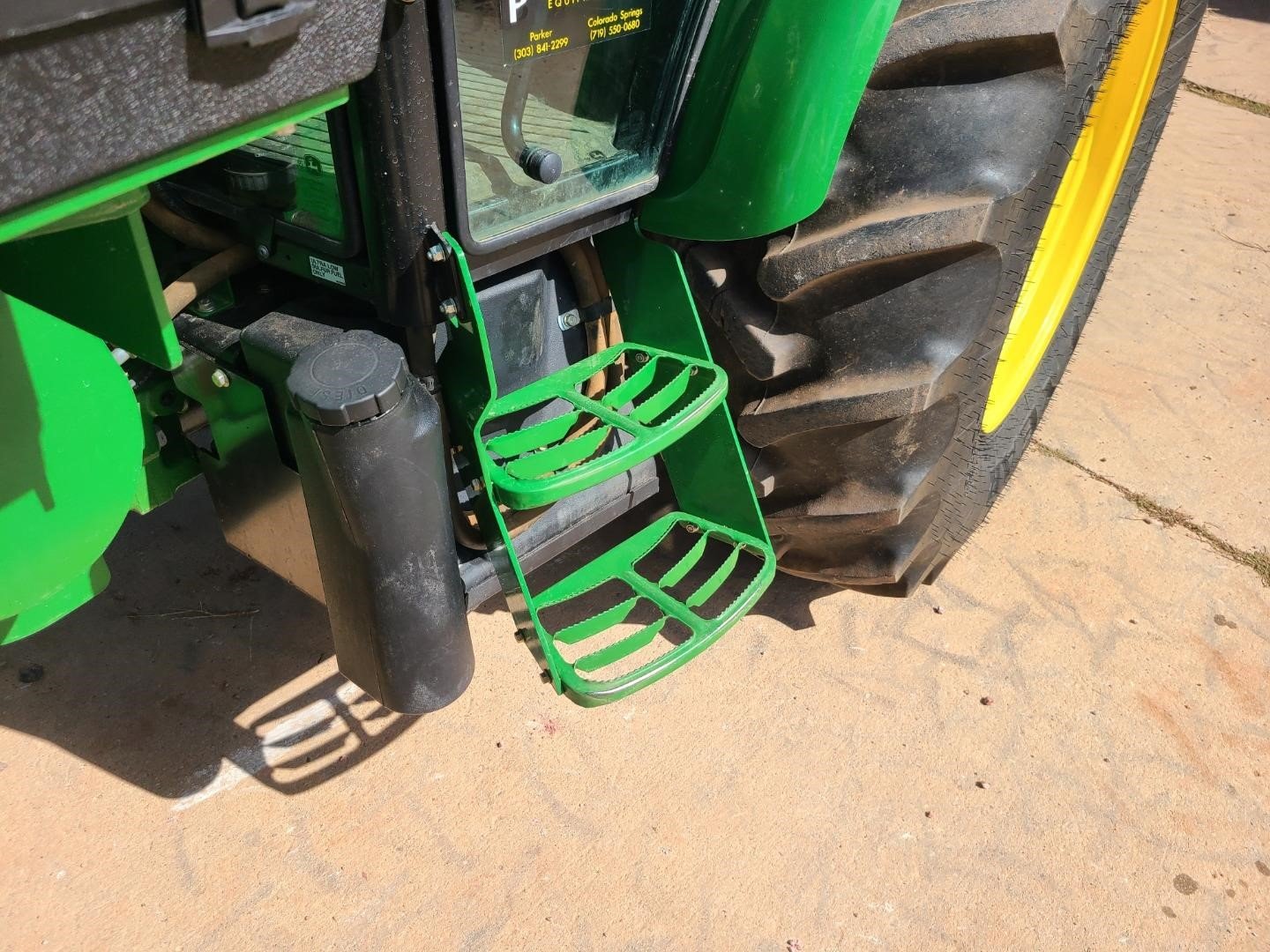 2014 John Deere 5085E (10)