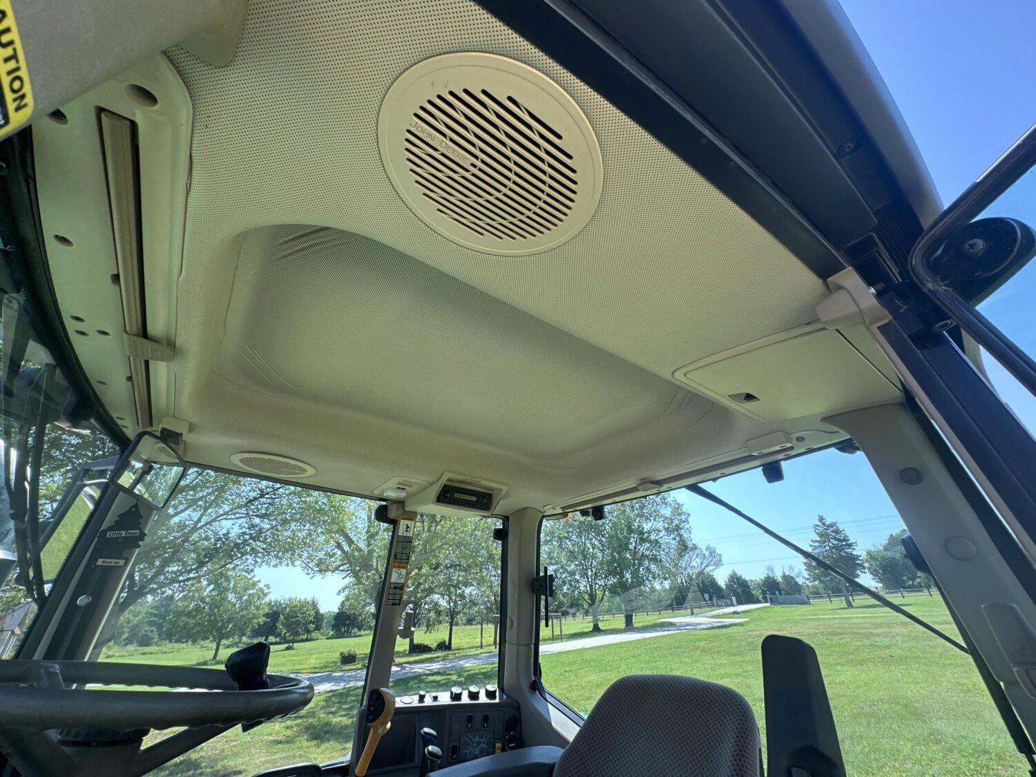 2014 John Deere 6115M (21)