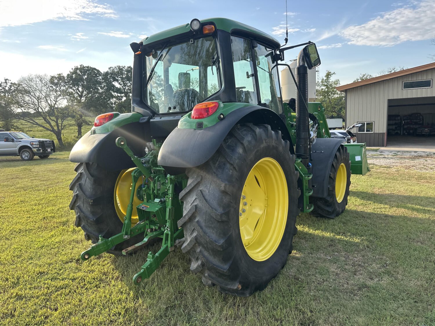 2014 John Deere 6115M (4)