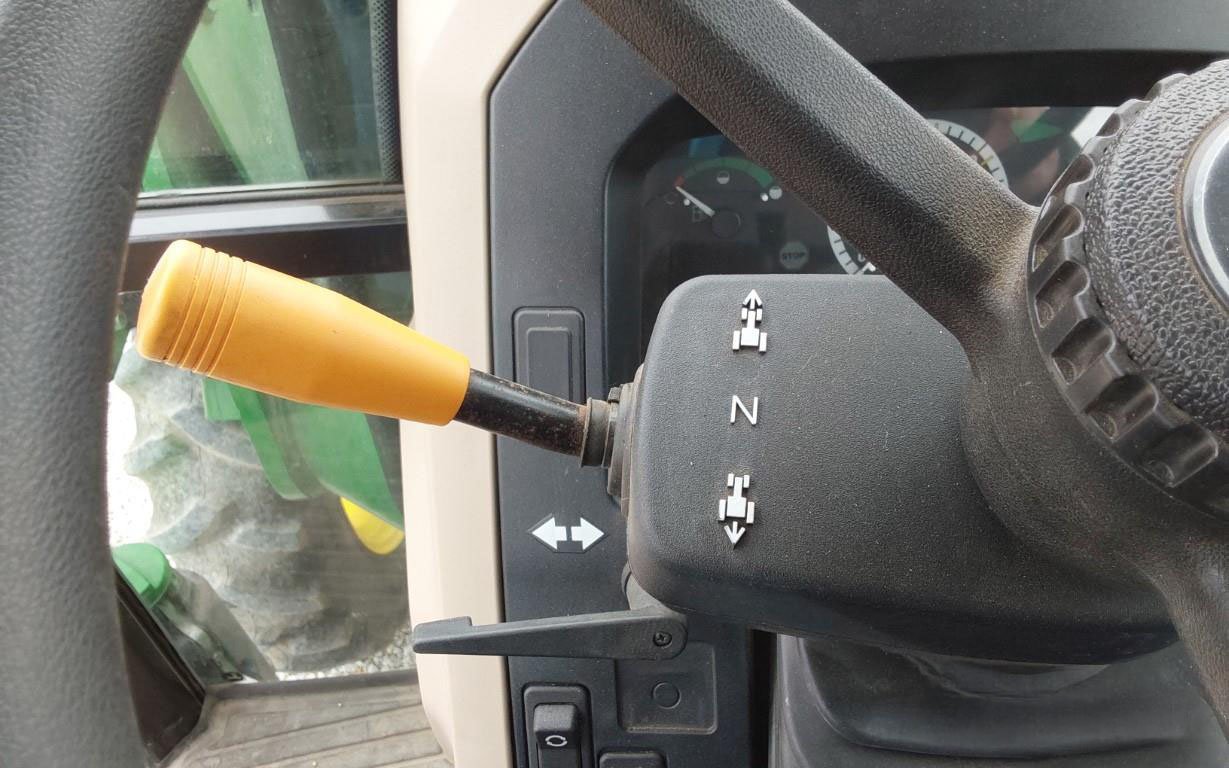 2016 John Deere 5075E (31)