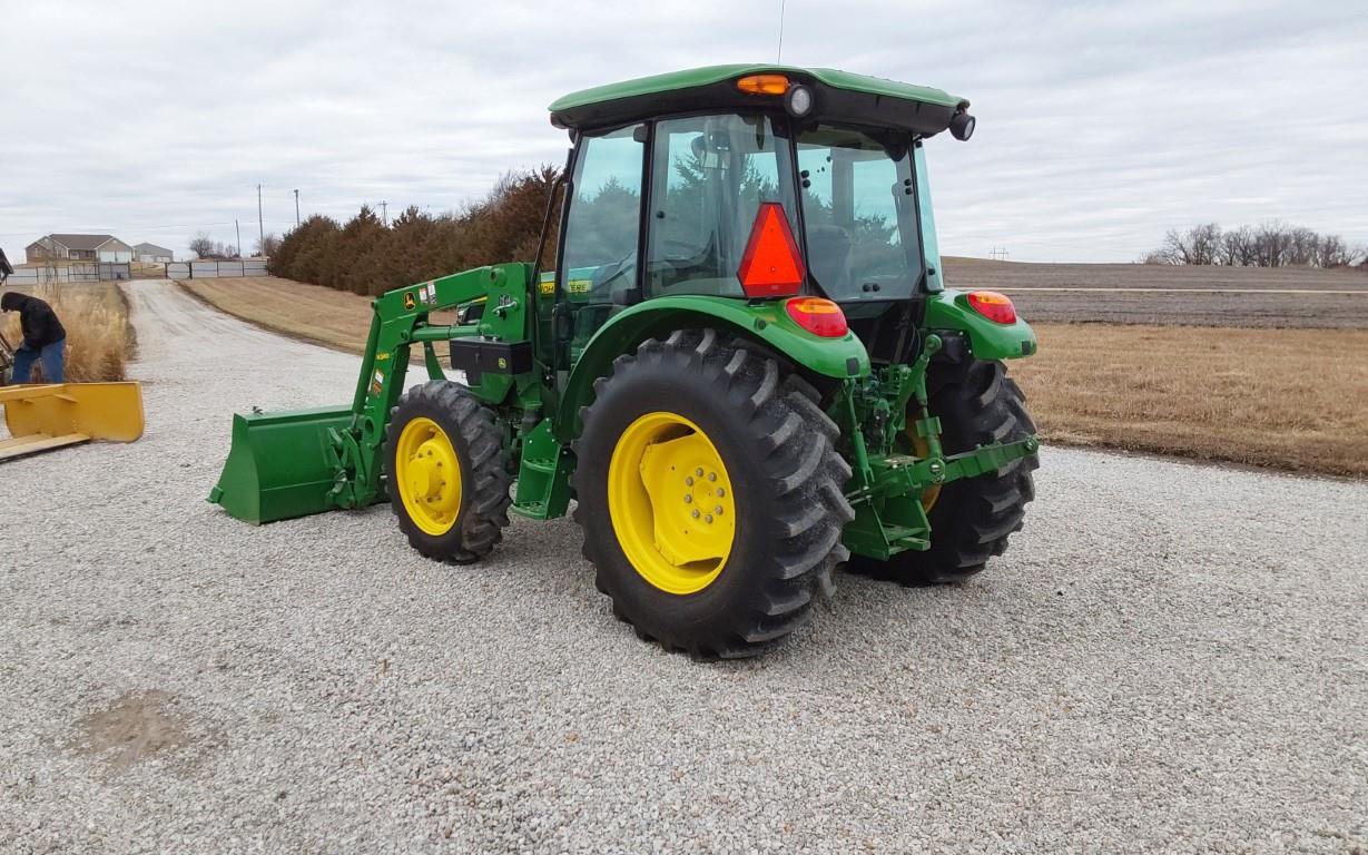 2016 John Deere 5075E (5)