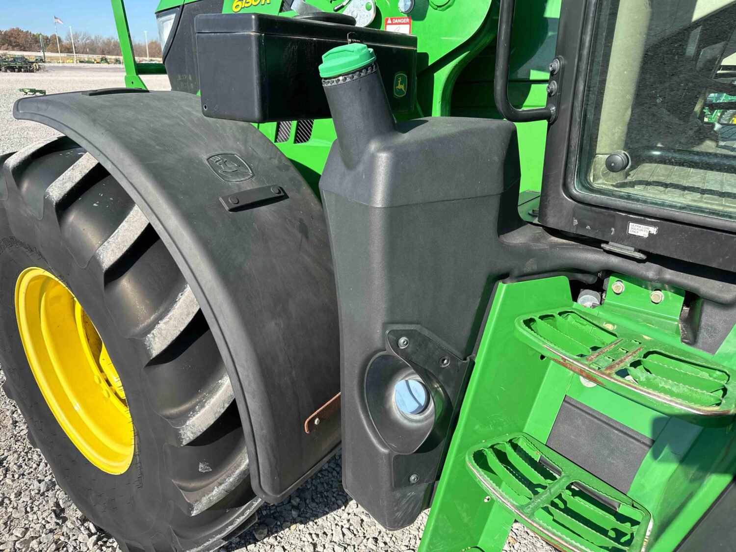 2016 John Deere 6130R (16)