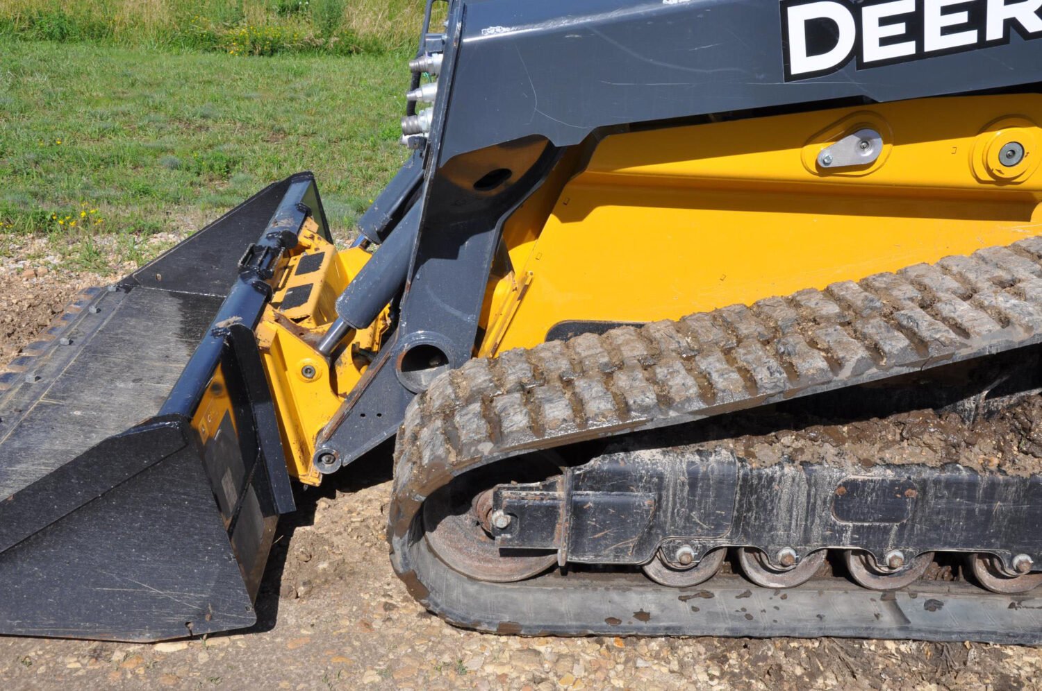 2018 John Deere 333G (9)