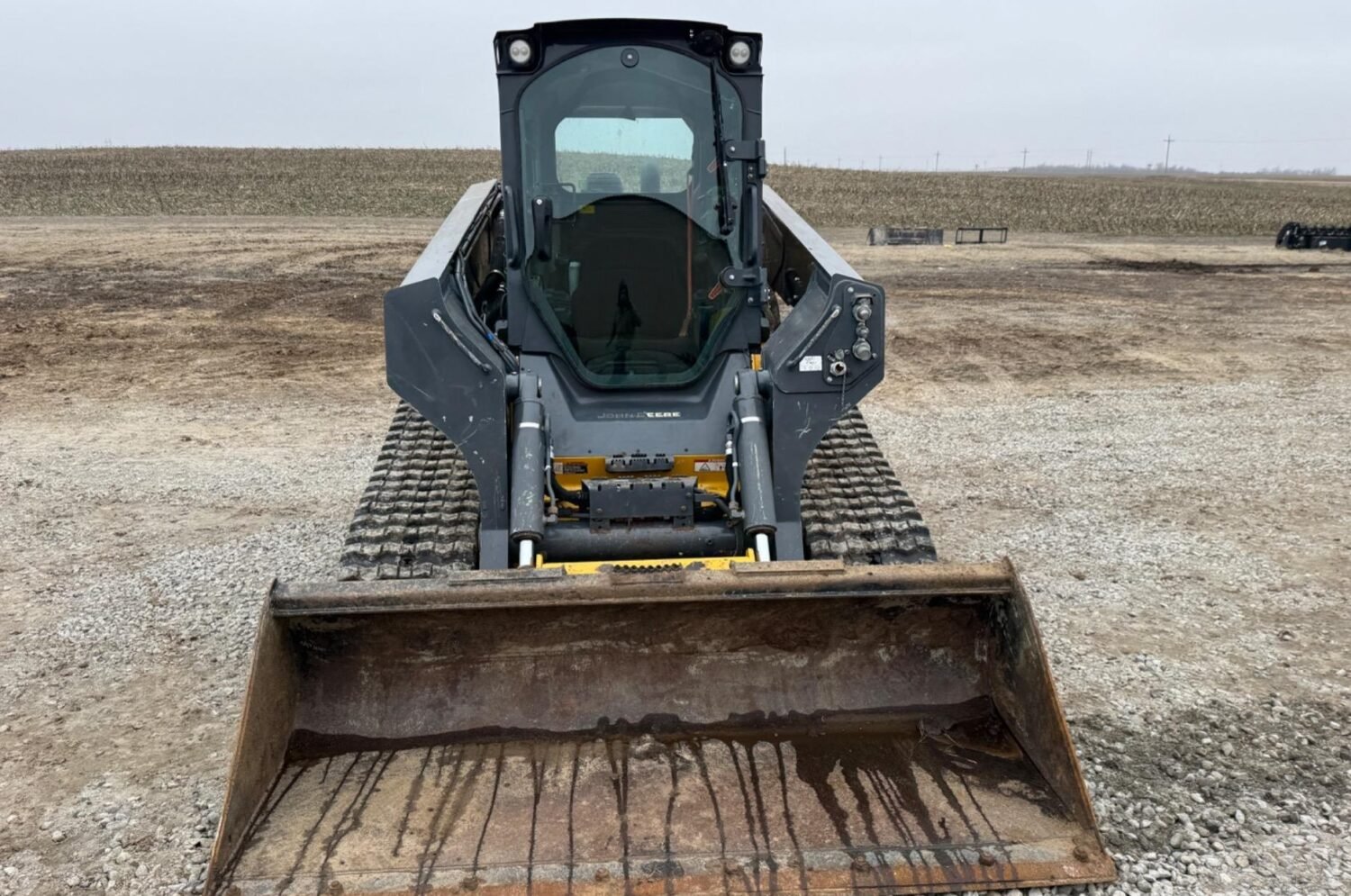 2019 John Deere 333G (1)