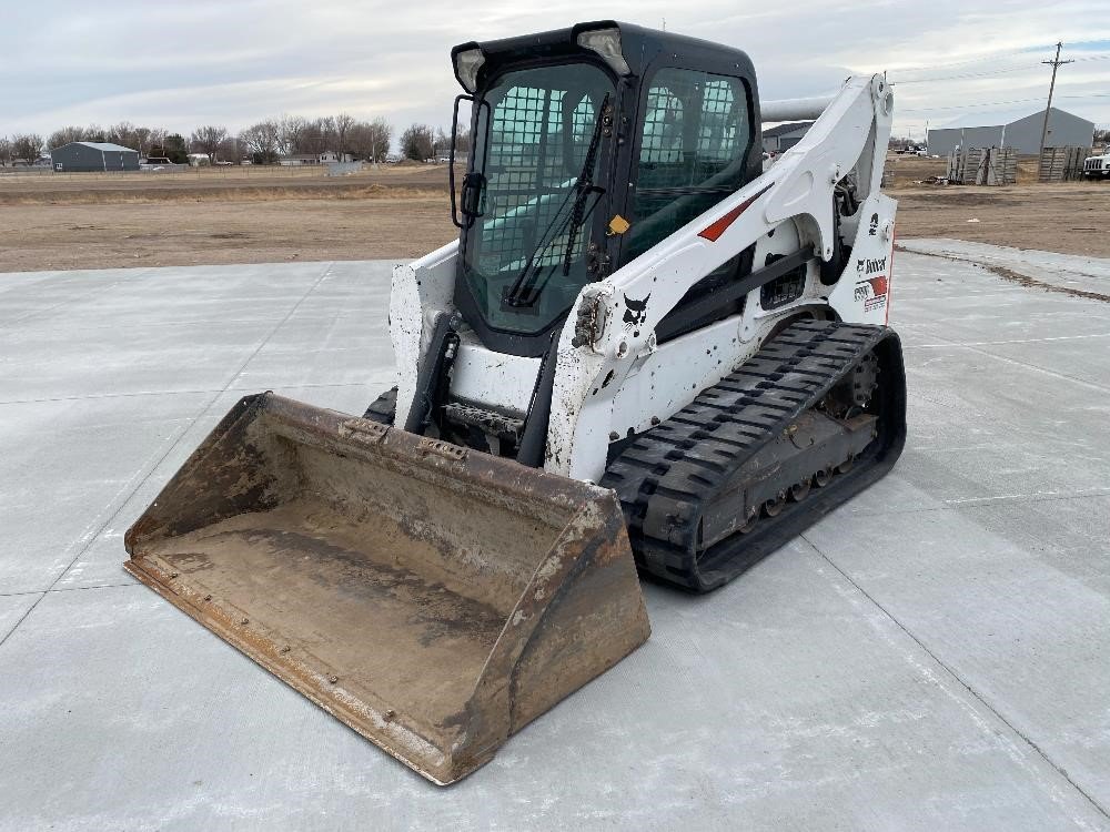 1 2017 Bobcat T770