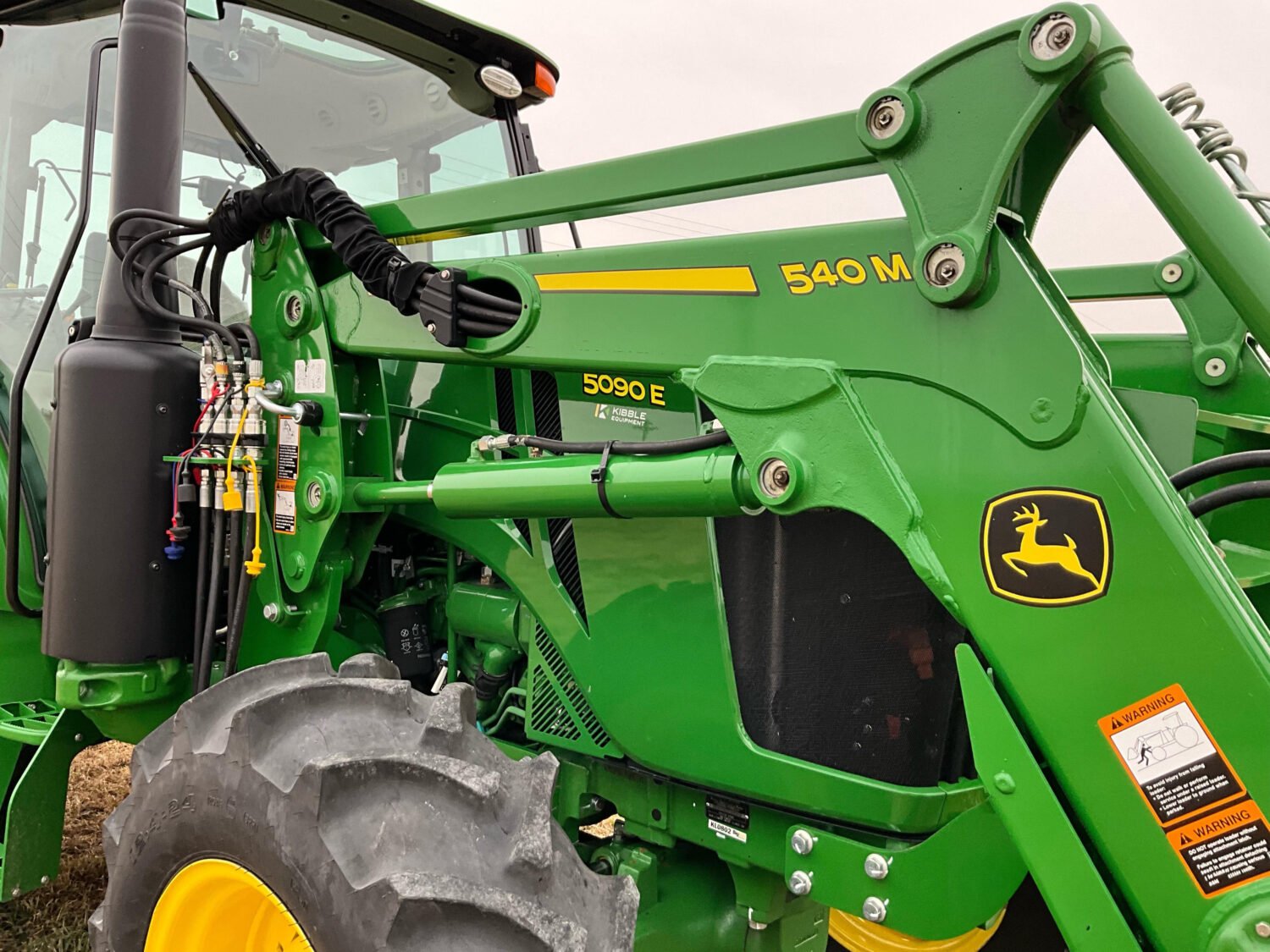 13 2024 John deere 5090E