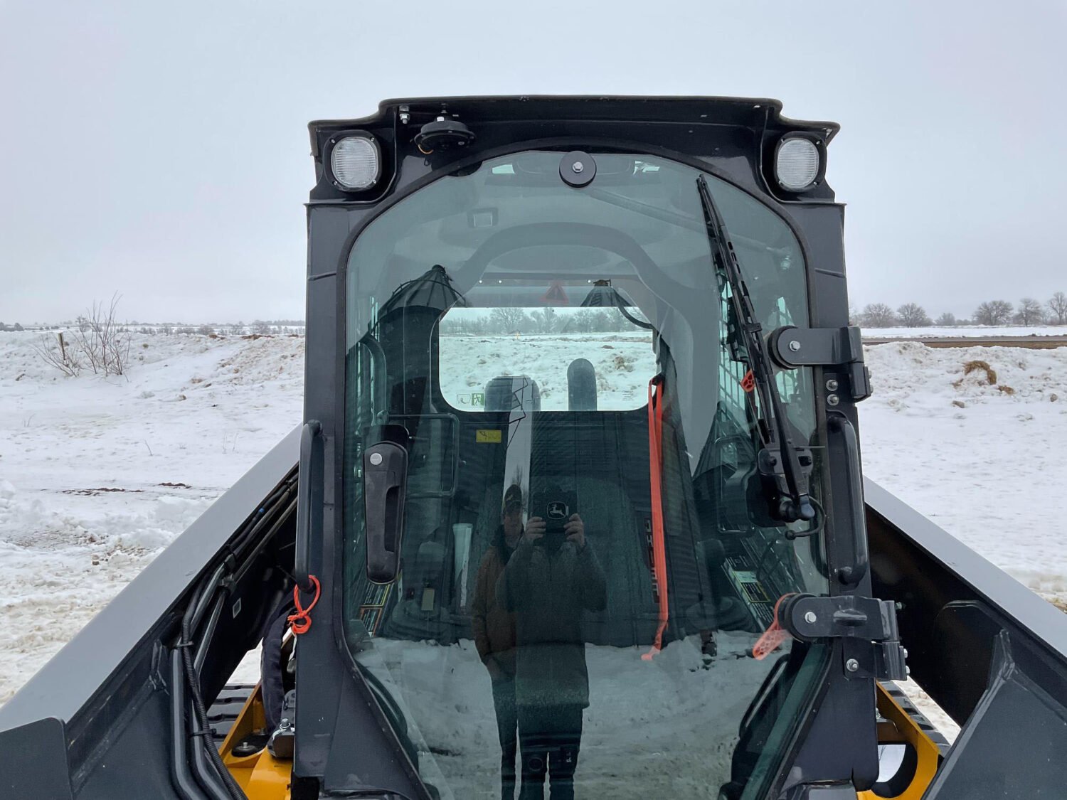 21 2023 John Deere 333G